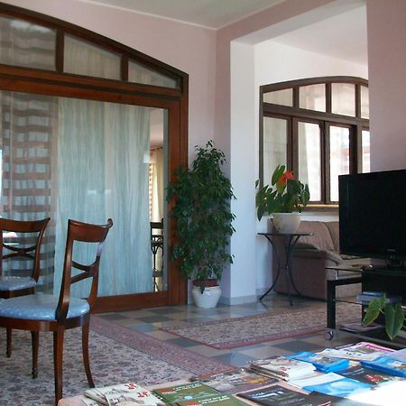 Residence Hotel La Commenda 몬테피아스콘 외부 사진