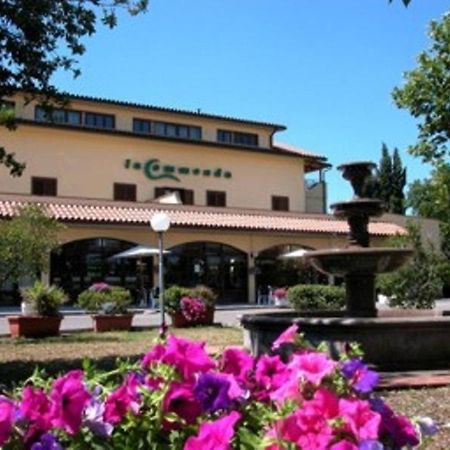 Residence Hotel La Commenda 몬테피아스콘 외부 사진