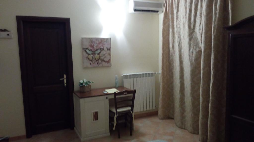 Residence Hotel La Commenda 몬테피아스콘 외부 사진