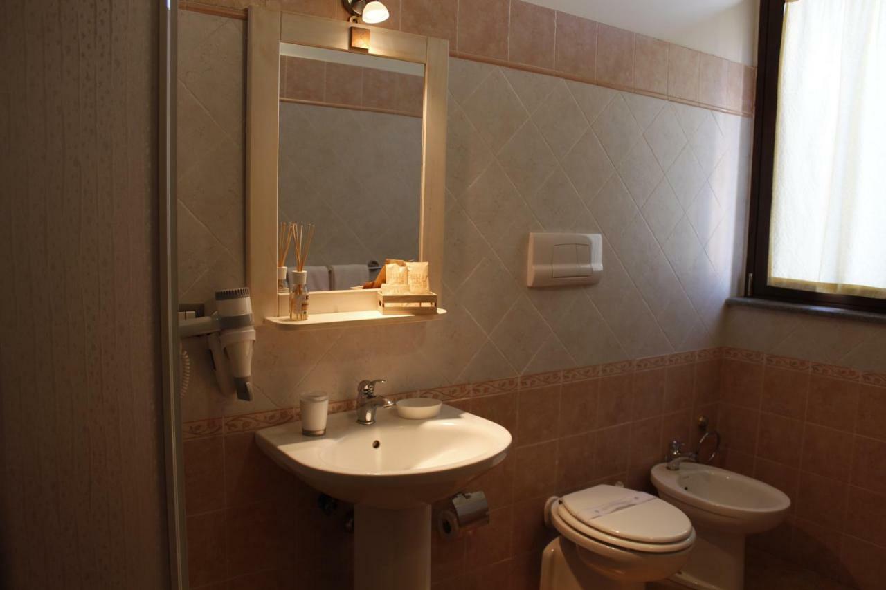Residence Hotel La Commenda 몬테피아스콘 외부 사진